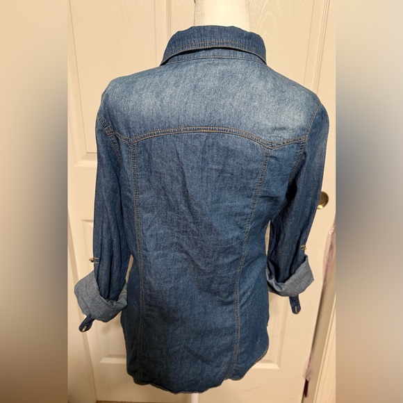 Ladies denim style chambray top - Picture 2 of 6